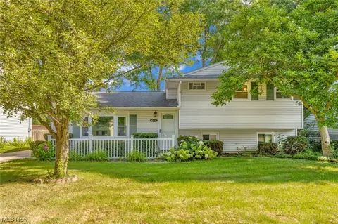 460 Colgate Ave, Elyria, OH 44035 photo 1