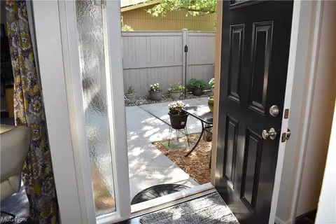 6 Baker St, Berea, OH 44017 photo 5