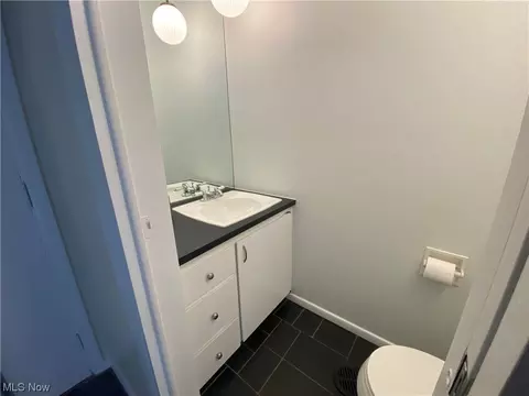 6 Baker St, Berea, OH 44017 photo 12