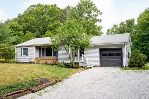 3231 Blake Rd, Wadsworth, OH 44281