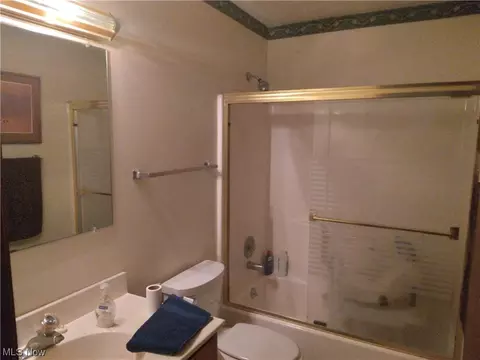 151 Loperwood Ln, Lagrange, OH 44050 photo 9