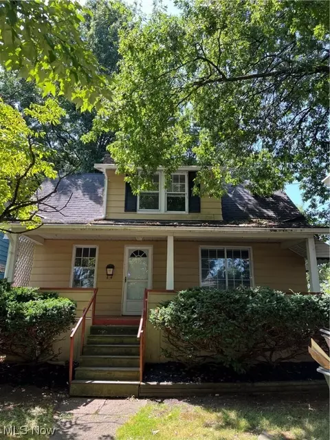 454 Stanton Ave, Akron, OH 44301