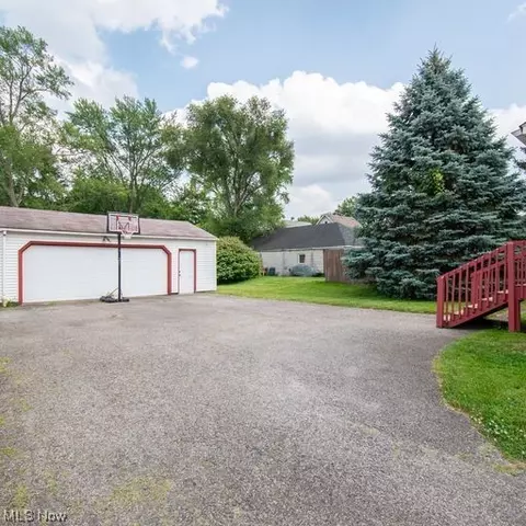 622 Garfield St, Struthers, OH 44471 photo 32