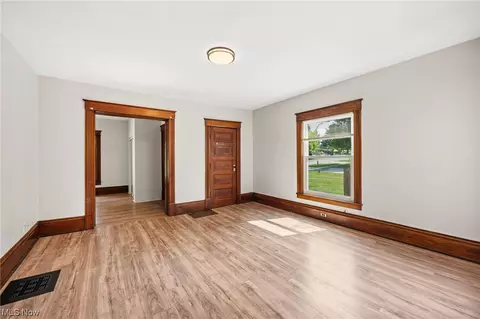 522 2nd St, Elyria, OH 44035 photo 14
