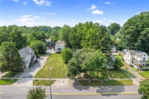 522 2nd St, Elyria, OH 44035 photo 8