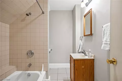 522 2nd St, Elyria, OH 44035 photo 30