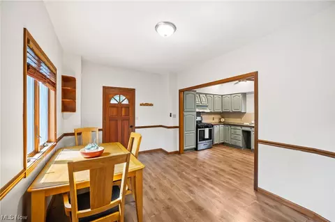 522 2nd St, Elyria, OH 44035 photo 9