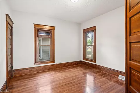 522 2nd St, Elyria, OH 44035 photo 18