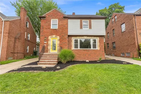 3809 Washington Blvd, University Heights, OH 44118