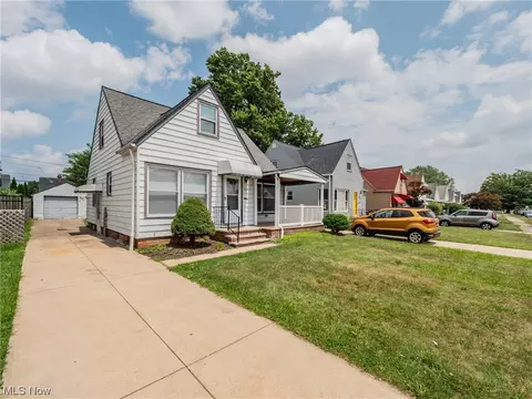 4514 Redfern Rd, Parma, OH 44134 photo 3