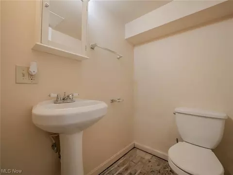 4514 Redfern Rd, Parma, OH 44134 photo 31