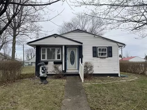 118 26th St NW, Massillon, OH 44647