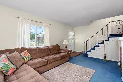 534 3rd St, Elyria, OH 44035 photo 7