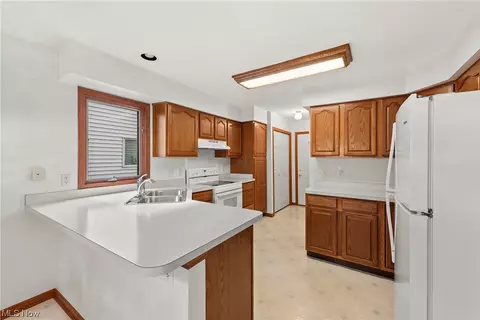 114 Stargate Dr, Elyria, OH 44035 photo 26
