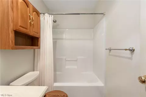 114 Stargate Dr, Elyria, OH 44035 photo 8