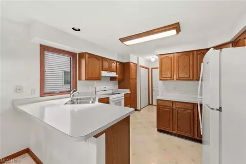 114 Stargate Dr, Elyria, OH 44035 photo 26