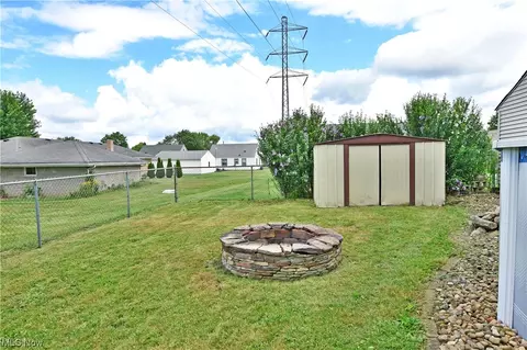 915 Garfield St, Struthers, OH 44471 photo 30