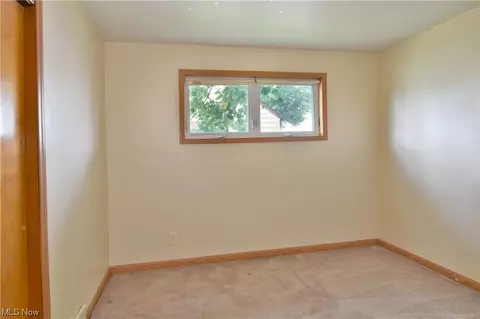 915 Garfield St, Struthers, OH 44471 photo 22
