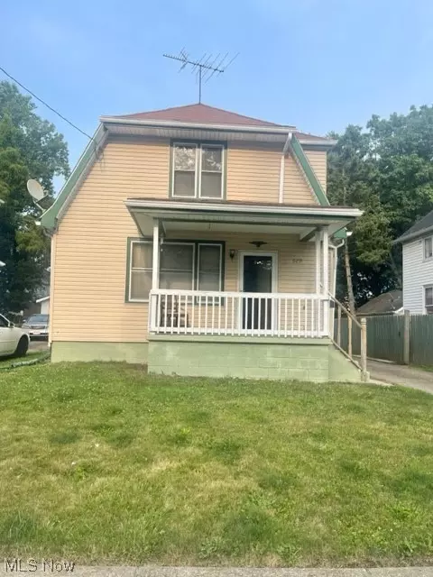 529 Gridley St, Akron, OH 44306