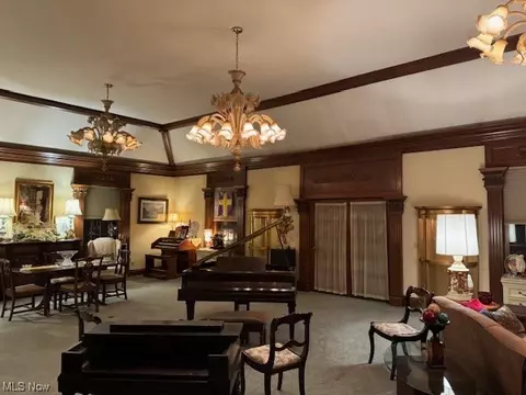Living - 78 Newport Dr, Boardman, OH 44512 photo 3 of 7