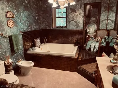 Bath - 78 Newport Dr, Boardman, OH 44512 photo 1 of 1