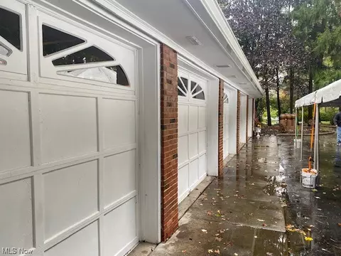 Exterior - 78 Newport Dr, Boardman, OH 44512 photo 4 of 5
