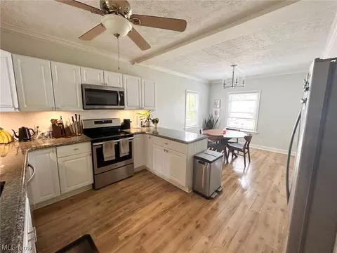 35 Maple Dr, Boardman, OH 44512 photo 10