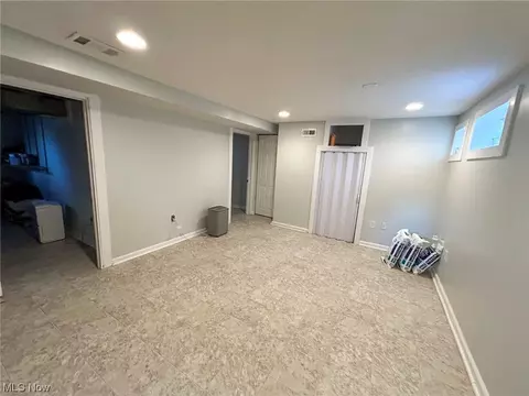35 Maple Dr, Boardman, OH 44512 photo 18