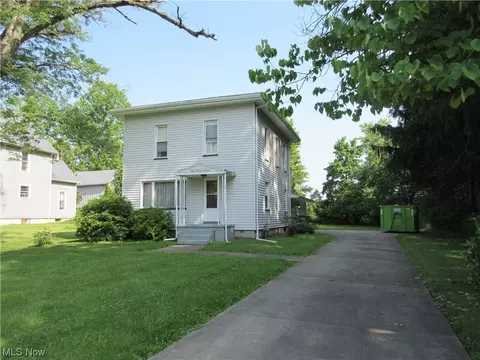 407 Main St, Andover, OH 44003