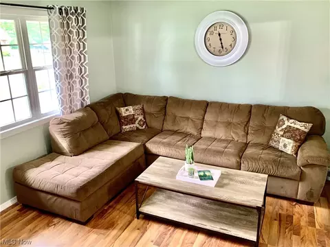1421 Norwood Dr, Ashtabula, OH 44004 photo 9
