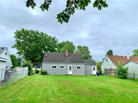 1421 Norwood Dr, Ashtabula, OH 44004 photo 6