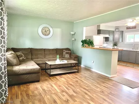 1421 Norwood Dr, Ashtabula, OH 44004 photo 8