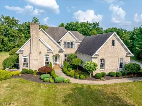 1580 Steiner St NW, North Canton, OH 44720
