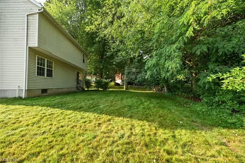 1384 Blake, Akron, OH 44307 photo 23