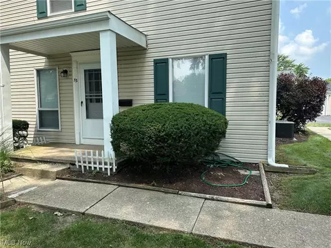 53 Valley Forge Ln, Elyria, OH 44035 photo 1