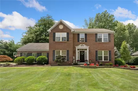 4420 Castlegate Blvd, Uniontown, OH 44685