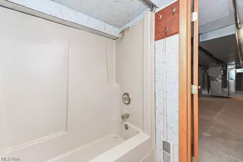 770 16th St, Elyria, OH 44035 photo 17