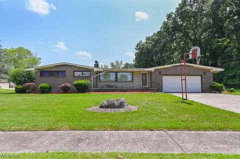 770 16th St, Elyria, OH 44035 photo 1