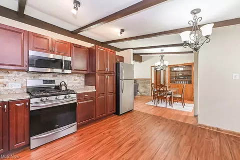 770 16th St, Elyria, OH 44035 photo 8