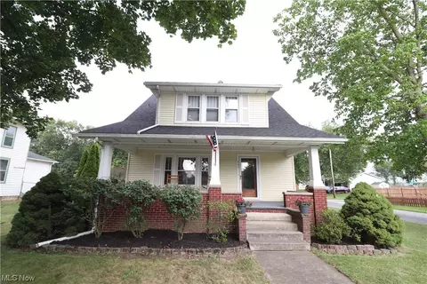 197 S Main St, Creston, OH 44217