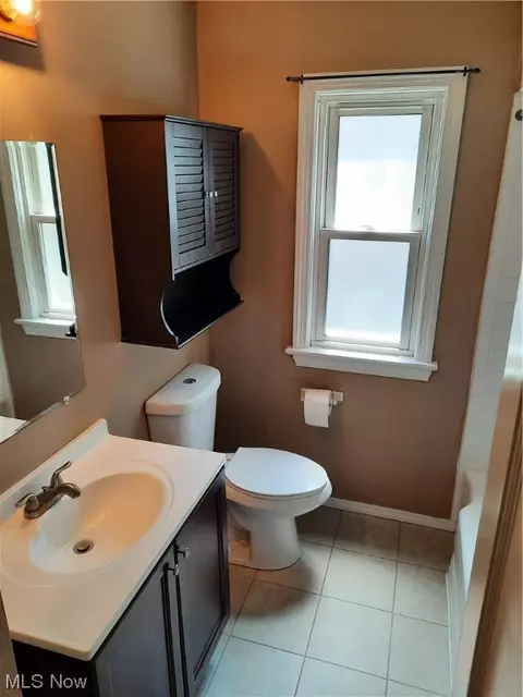 770 E 260th St, Euclid, OH 44132 photo 10