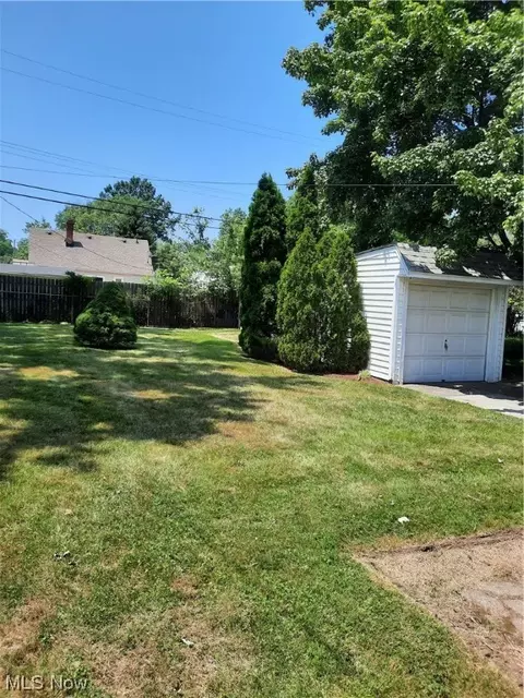 770 E 260th St, Euclid, OH 44132 photo 17