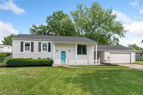723 Hammer Ct, Elyria, OH 44035 photo 1