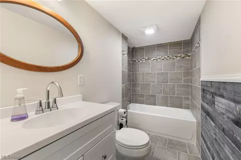 723 Hammer Ct, Elyria, OH 44035 photo 25