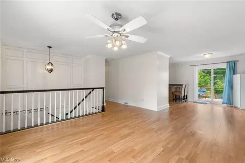 723 Hammer Ct, Elyria, OH 44035 photo 5