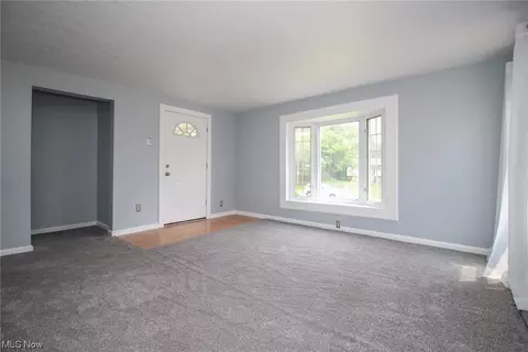 7622 State Rd, Parma, OH 44134 photo 3