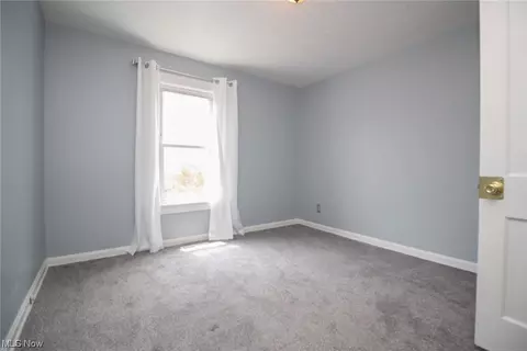 7622 State Rd, Parma, OH 44134 photo 9