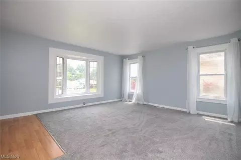 7622 State Rd, Parma, OH 44134 photo 2