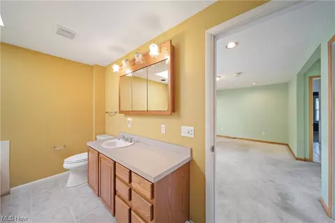 29969 Robert Rd, Wickliffe, OH 44092 photo 16