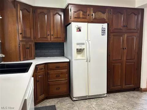118 Denison Ave, Elyria, OH 44035 photo 12
